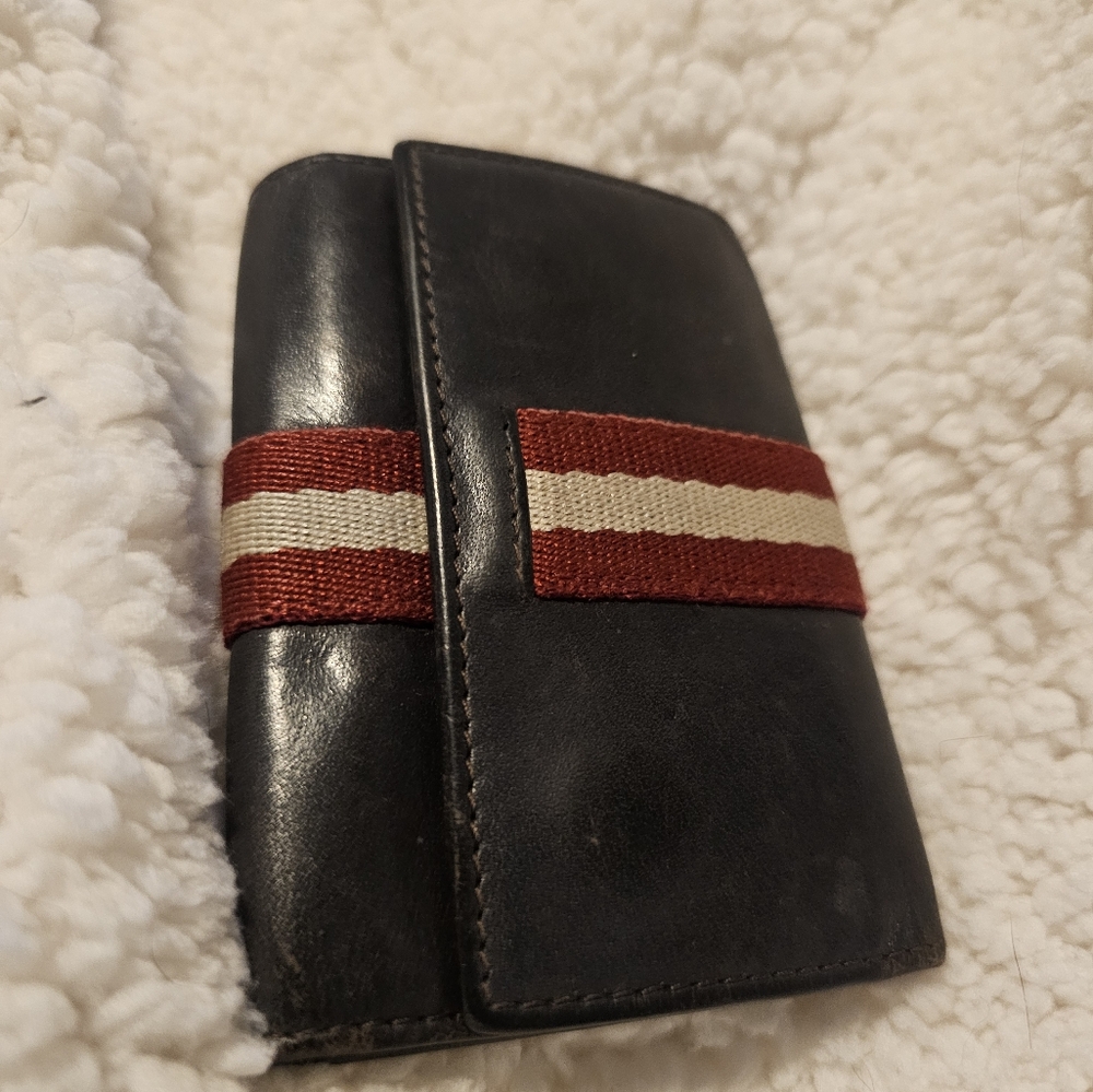 BALLY KEY HOLDER.  EUC.